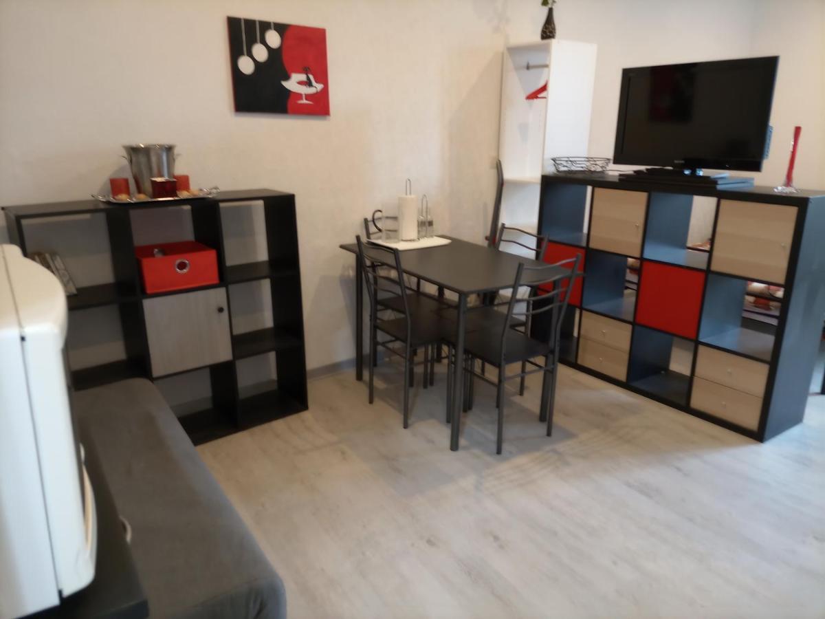 Studio Entre Chateau Et Vilaine A Vitre Exterior foto